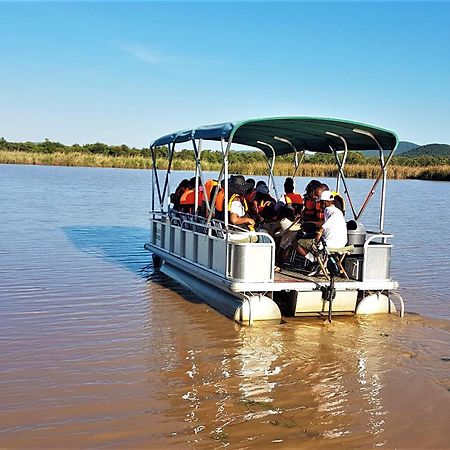 Crocodile Pools River Safaris Gaborone Luaran gambar
